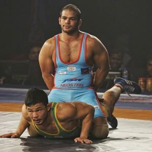Yogeshwar throws his weight behind Narsingh