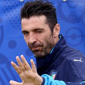 Euro 2016: Buffon misses Italy training with fever