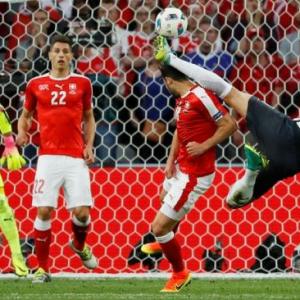 Euro 2016: Switzerland follow France through to last 16 with a draw