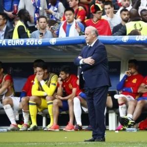 Euro 2016: Resistance to change in Spain despite exit
