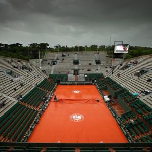 Damp fans learn French Open roof still years away
