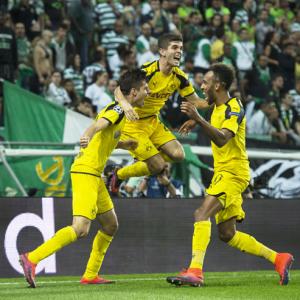 Champions League: Dortmund into knockout stage; Leicester draw
