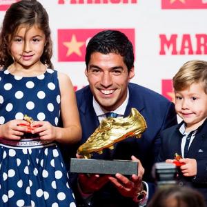 Suarez picks up European Golden Shoe