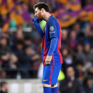 Can Messi reignite season in El Clasico?