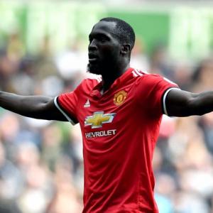 EPL PHOTOS: United rout Swansea, Liverpool edge past Palace