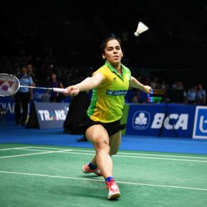 Saina crashes out of World Championship, brings home bronze