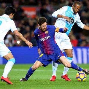 El Clasico: Can Barca open 14-point gap over Real?