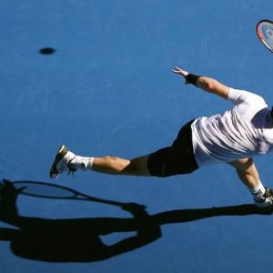 Australian Open: Knight in rusty armour Murray battles through
