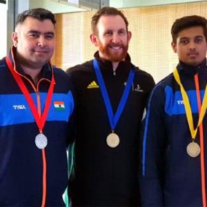 Narang wins silver, Annu Raj clinches bronze