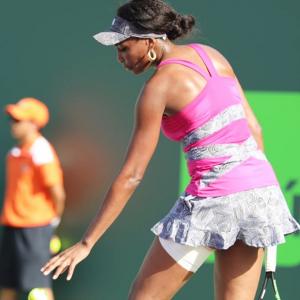 WTA Finals: Veteran Venus stuns Muguruza to advance