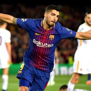 Barcelona secure big win as Roma self-destruct