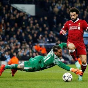 Salah, Firmino seal Liverpool's place in Champions League semis