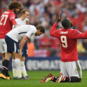 FA Cup: Man Utd beat Tottenham to reach final