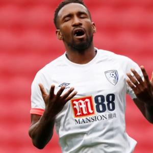 At 35, can Defoe rise in EPL scoring chart?