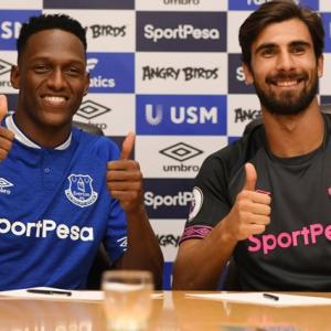 Transfer updates! Everton sign Barca's Mina and Gomes