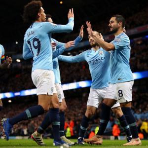 EPL PIX: Man City extend lead at top; United draw at Southampton