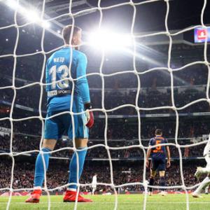 La Liga PIX: Real Madrid fumble their way to victory over Valencia