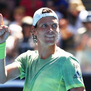 Fitter, stronger Berdych sweeps past Fognini into Aus Open quarters