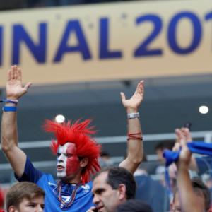 France favourites as Moscow basks in World Cup spotlight