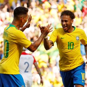 Neymar returns in scoring style as Brazil beat Croatia