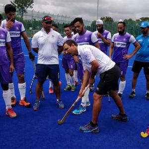 India hockey coach Harendra slams food quality at training camp