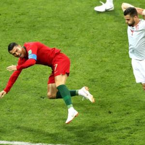 Spain's Pique accuses Ronaldo of diving after thrilling draw