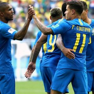 Brazil win but old questions of mental focus persist
