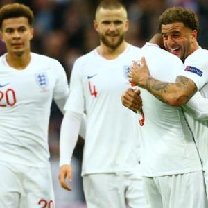 Nations League: England beat Croatia to qualify for finals