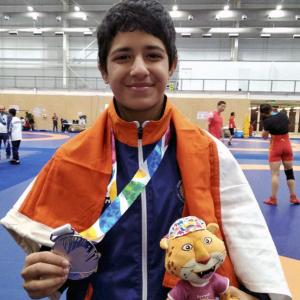 Wrestler Simran wins silver at Youth Olympics
