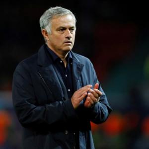 EPL Extras: Mourinho vows to be on best behaviour at Stamford Bridge