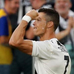 Ronaldo reaches 400-goal landmark as Juventus's perfect start ends