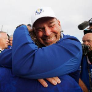 Europe regain Ryder Cup with dominant singles display