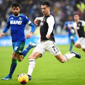 Ronaldo to the rescue as Juventus stumble to draw