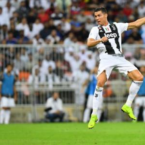 Football Extras: Ronaldo secures Super Cup; Chelsea agree Higuain loan