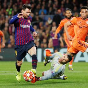 Champions League PIX: Barca, Liverpool ease through into quarters