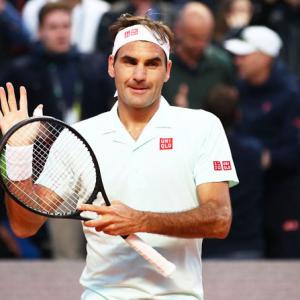 Injured Federer, Osaka pull out of Italian Open