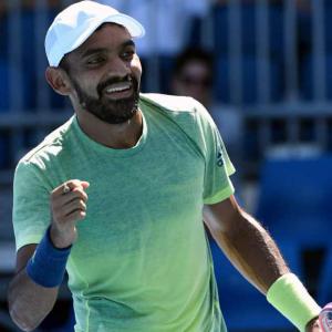 Bopanna-Copil shock sixth seeds at French Open