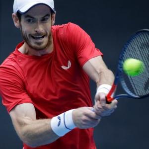 Murray reaches first semi-final in two years