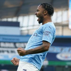 PICS: City ease past Fulham; Everton draw at Burnley
