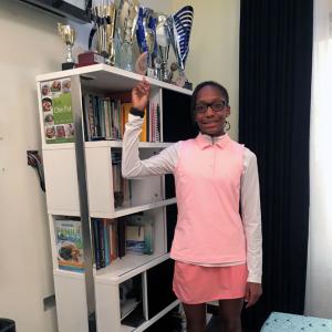 Nigerian teen in pink aims to 'take golf by storm'