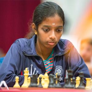 Young Vaishali enters semis of Speed Chess