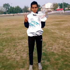 Former junior athlete fights hunger in Nagpur slum