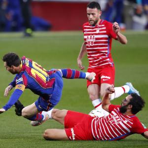 Barcelona stunned by Granada; blow chance to go top
