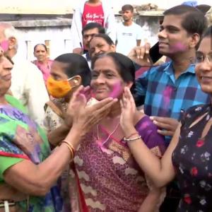 Villagers celebrate Bhavina's silver with 'garba'
