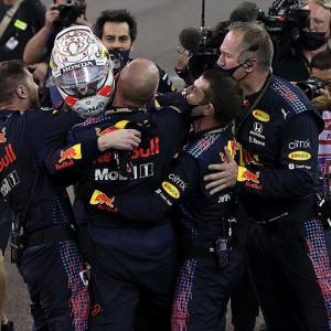 Verstappen pips Hamilton in epic to win F1 title
