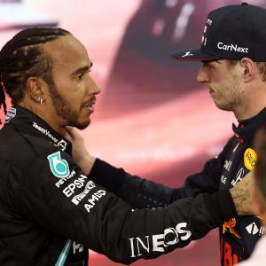 Hamilton gracious in F1 title defeat
