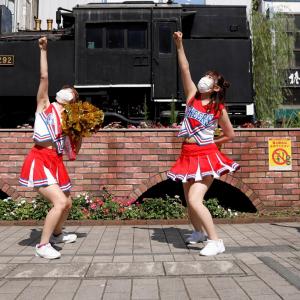 'Fight!': Japan cheerleaders root for Olympic athletes