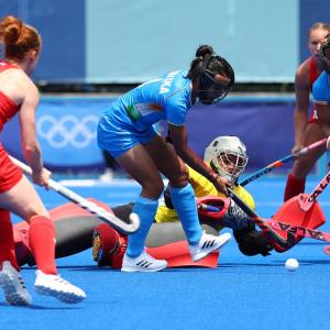 Olympics Hockey: Britain hand India women third defeat