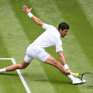 Djokovic on a mission as he glides past Anderson