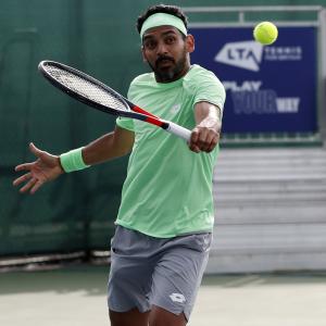 French Open: Sharan-Delbonis lose in doubles 1st round